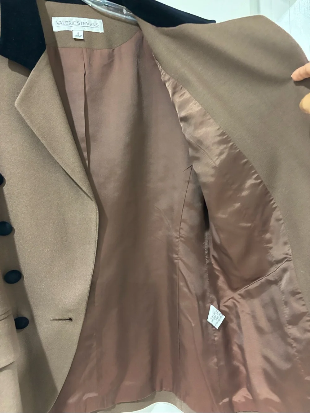 Valerie Stevens Brown Double-Breasted Blazer with Black Collar